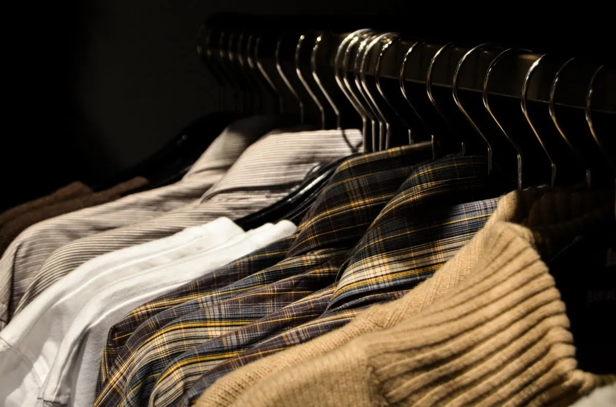 7 Gantungan Baju Besi Anti Meleyot Harga Mulai Rp30 ribuan