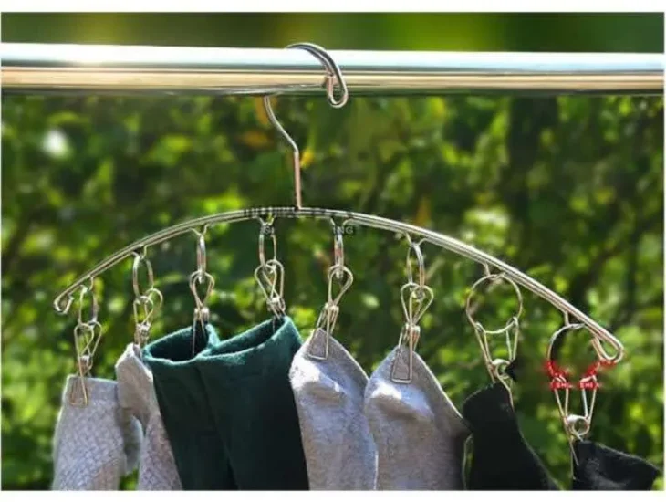 Gantungan baju bayi bahan besi